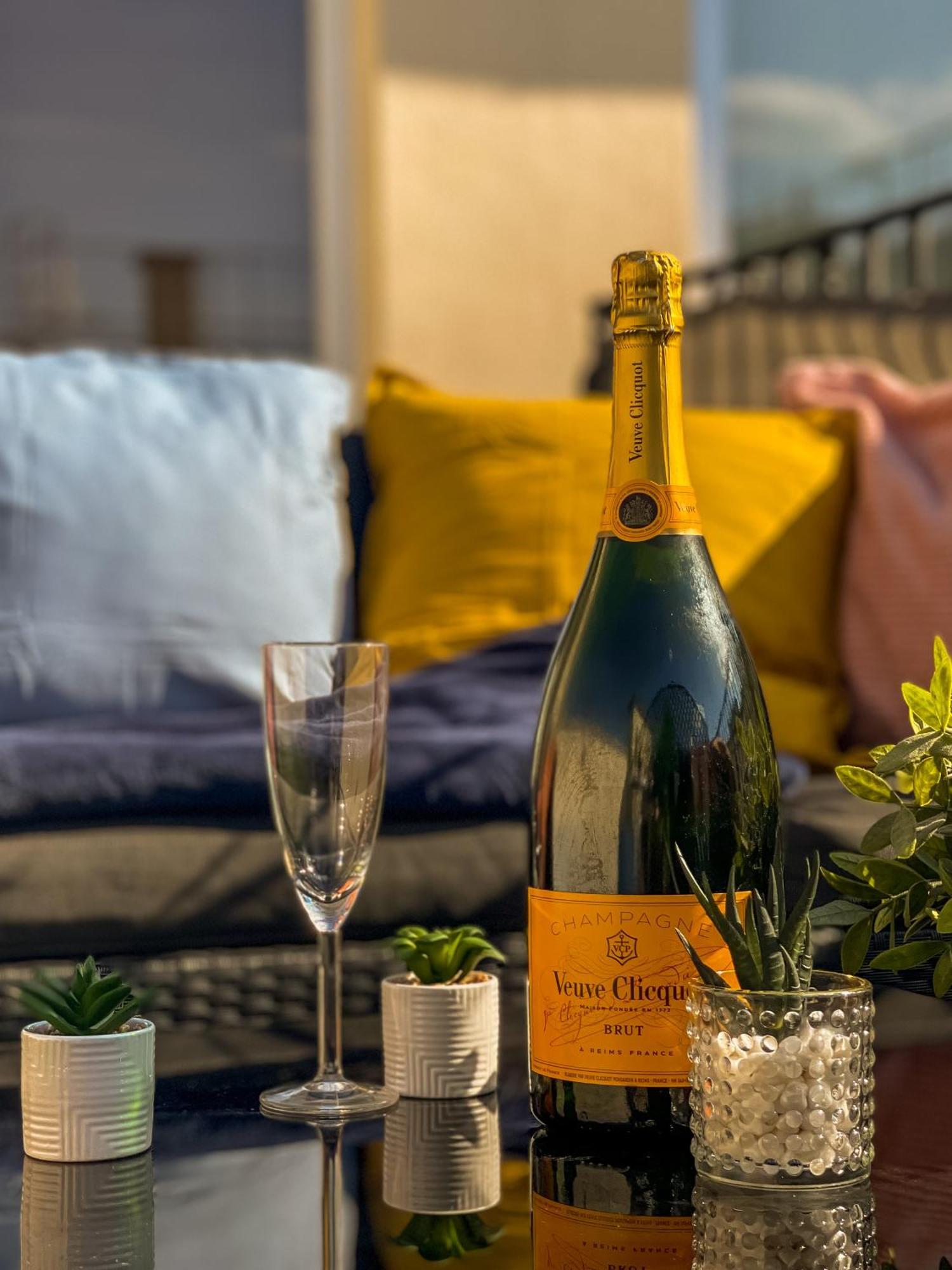 Luxurious Penthouse In The Heart Of 부다페스트 외부 사진